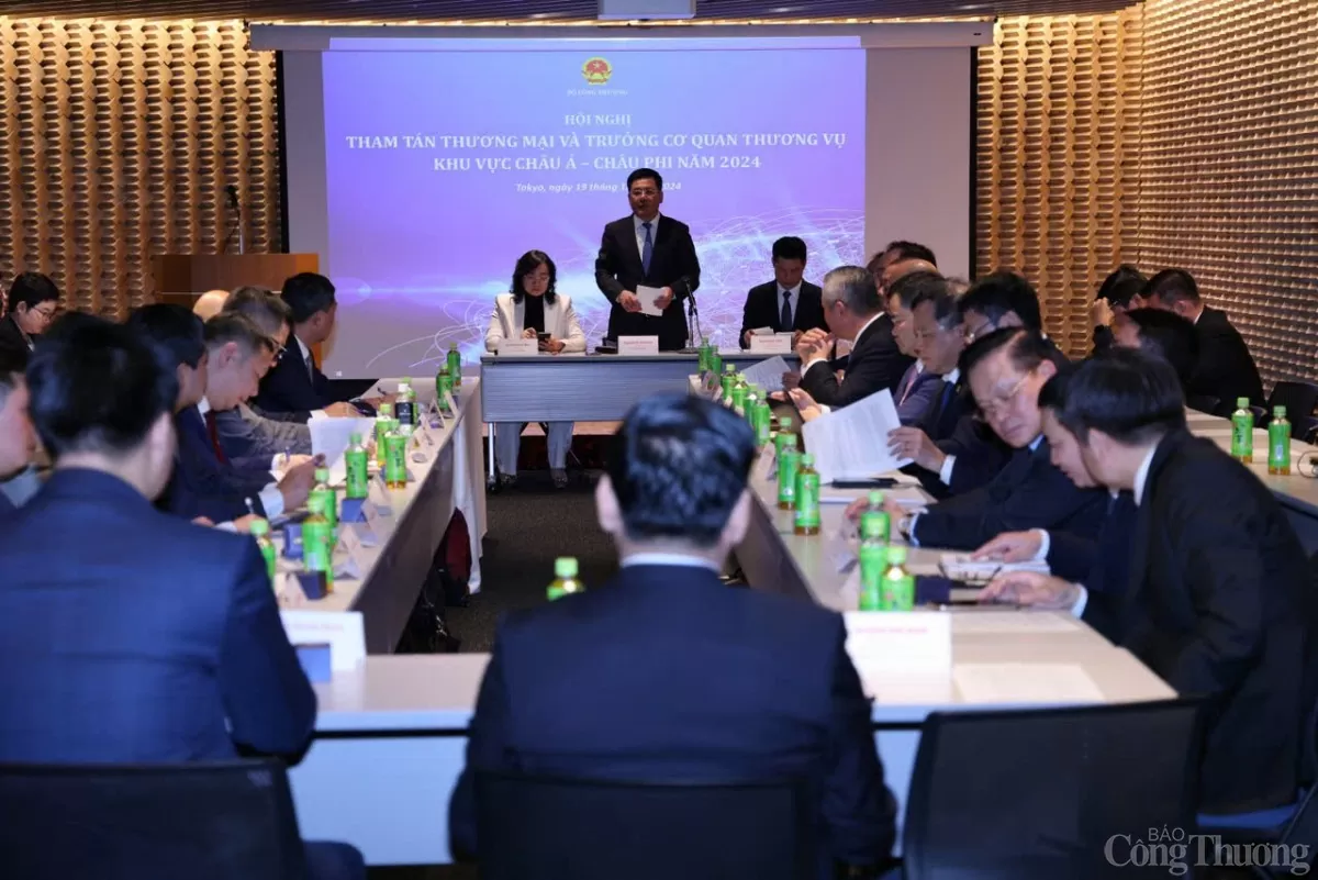 Bộ trưởng Nguyễn Hồng Diên chủ trì Hội nghị Tham tán thương mại khu vực châu Á - châu Phi năm 2024 Chùm ảnh: Hội nghị Tham tán thương mại, Trưởng Cơ quan Thương vụ khu vực châu Á - châu Phi năm 2024