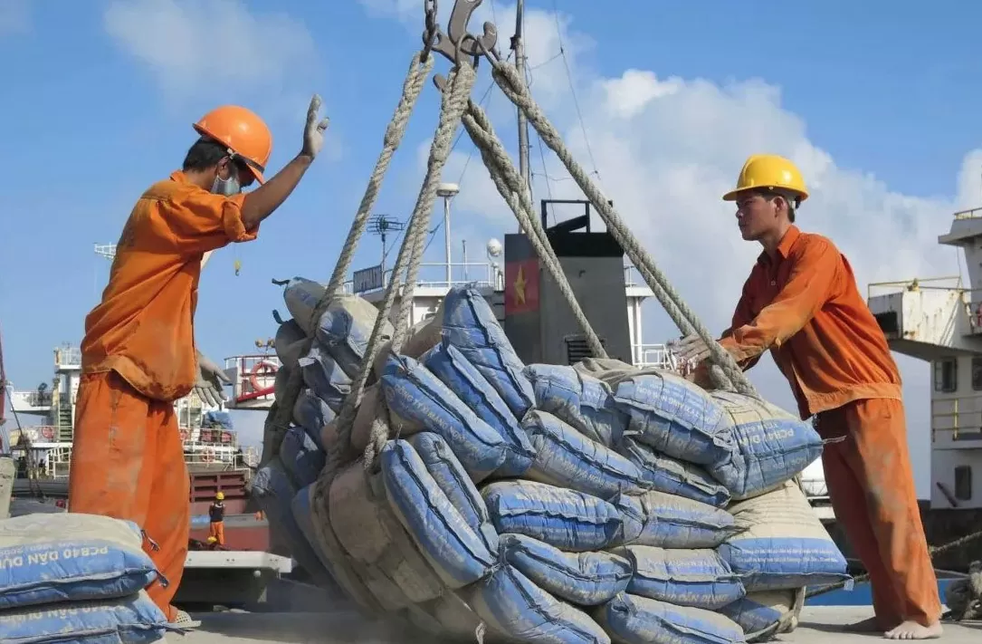 Giảm thuế xuất khẩu clanhke xi măng xuống 5%