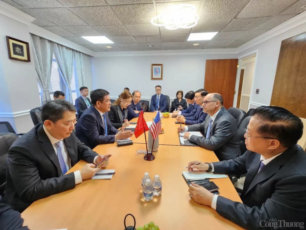 Overview of the meeting and working session between Minister Nguyen Hong Dien and Excelerate Energy Corporation of the United States.