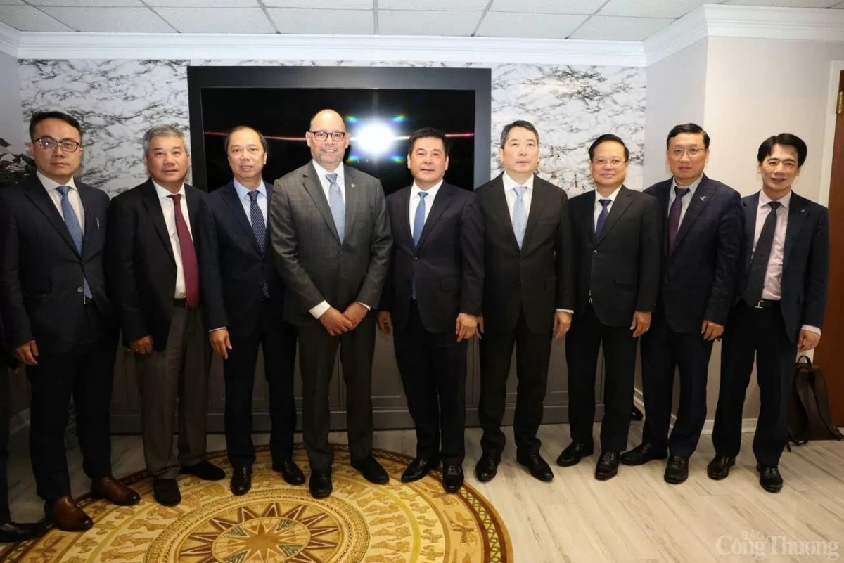 Overview of the meeting and working session between Minister Nguyen Hong Dien and Excelerate Energy Corporation of the United States.