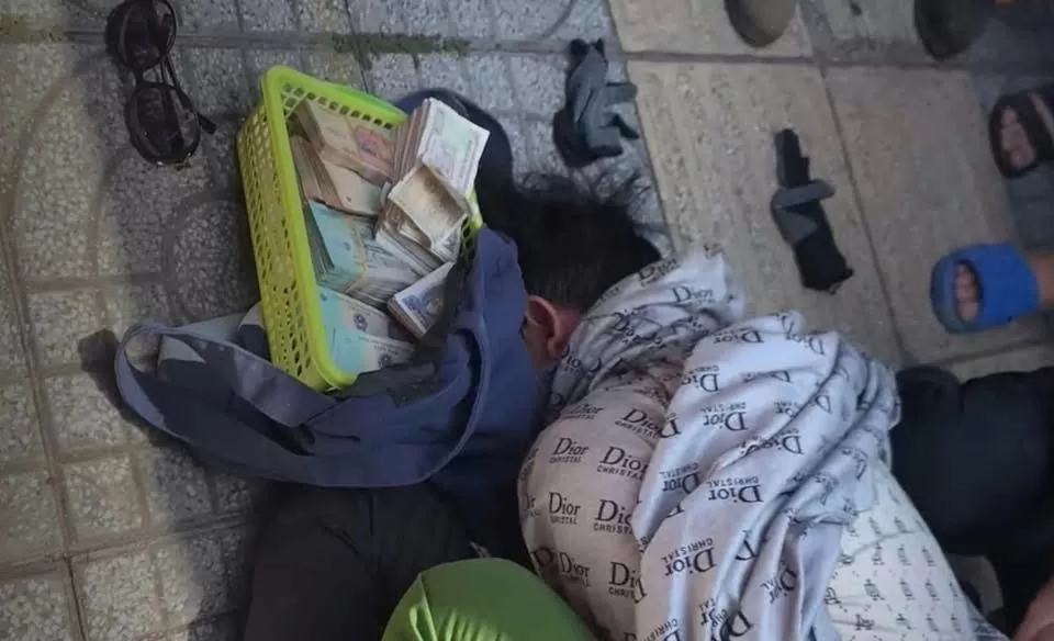 Bắt gọn đối tượng cướp ngân hàng Eximbank ở TP. Vũng Tàu Bắt gọn đối tượng cướp ngân hàng Eximbank ở TP. Vũng Tàu