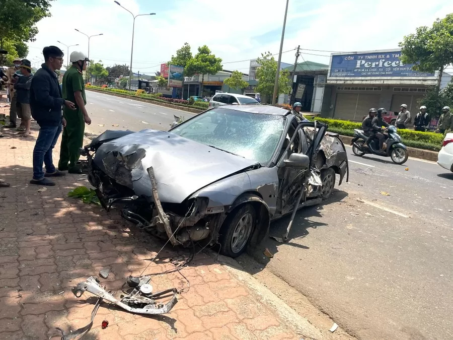 khởi tố tài xế