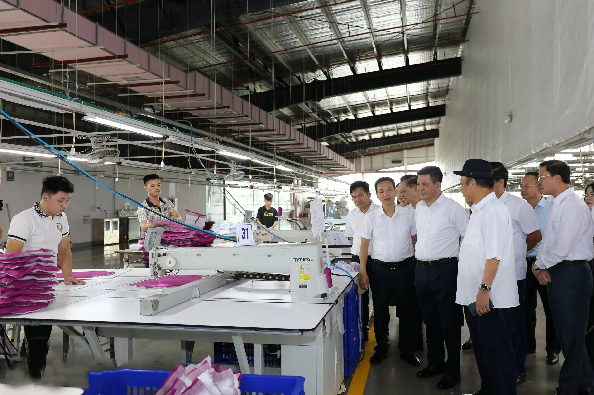 Ngành Công Thương vươn mình trong kỷ nguyên số Ngành Công Thương vươn mình trong kỷ nguyên số