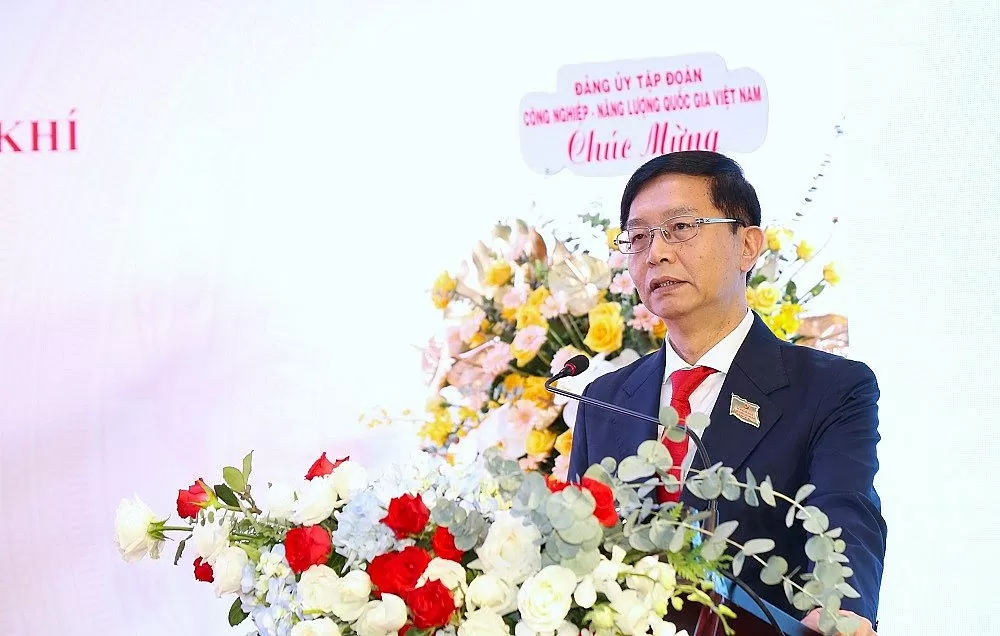 Đồng chí Trần Quang Dũng - Phó Bí thư thường trực Đảng ủy Petrovietnam tin tưởng tập thể Đảng bộ PV Drilling sẽ “Xây dựng Đảng bộ vững mạnh toàn diện, tiên phong tăng tốc, bứt phá tăng trưởng, phát triển bền vững” ở nhiệm kỳ 2025-2030 (Ảnh PVD) Đồng chí Trần Quang Dũng - Phó Bí thư thường trực Đảng ủy Petrovietnam tin tưởng tập thể Đảng bộ PV Drilling sẽ “Xây dựng Đảng bộ vững mạnh toàn diện, tiên phong tăng tốc, bứt phá tăng trưởng, phát triển bền vững” ở nhiệm kỳ 2025-2030 (Ảnh PVD)