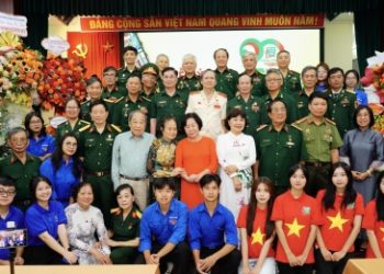 “Mãi mãi tuổi 20” – Khi ký ức hóa thành ánh sáng soi đường