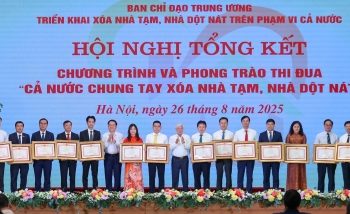 SHB vinh dự nhận Bằng khen của Thủ tướng vì những đóng góp tích cực trong chương trình xóa nhà tạm, dột nát