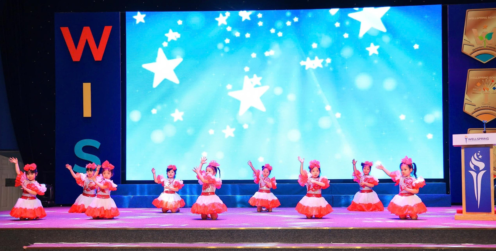 Trẻ em hôm nay, thế giới ngày mai. Trẻ em hôm nay, thế giới ngày mai.