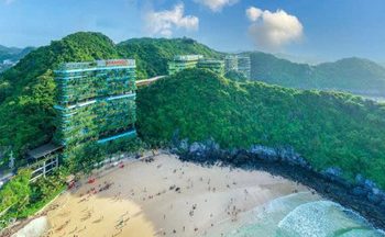 Giọt thương 2025: Cán bộ nhân viên ROX Group chung tay hiến máu