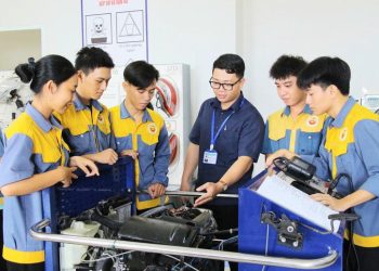 Đề xuất khen thưởng, tôn vinh người dạy nghề có đóng góp nổi bật