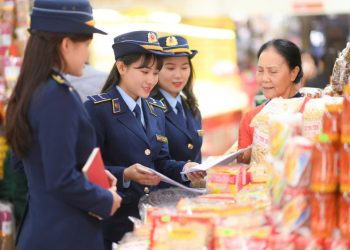 Thành phố Huế triển khai đồng bộ chỉ đạo về chống hàng giả, hàng lậu