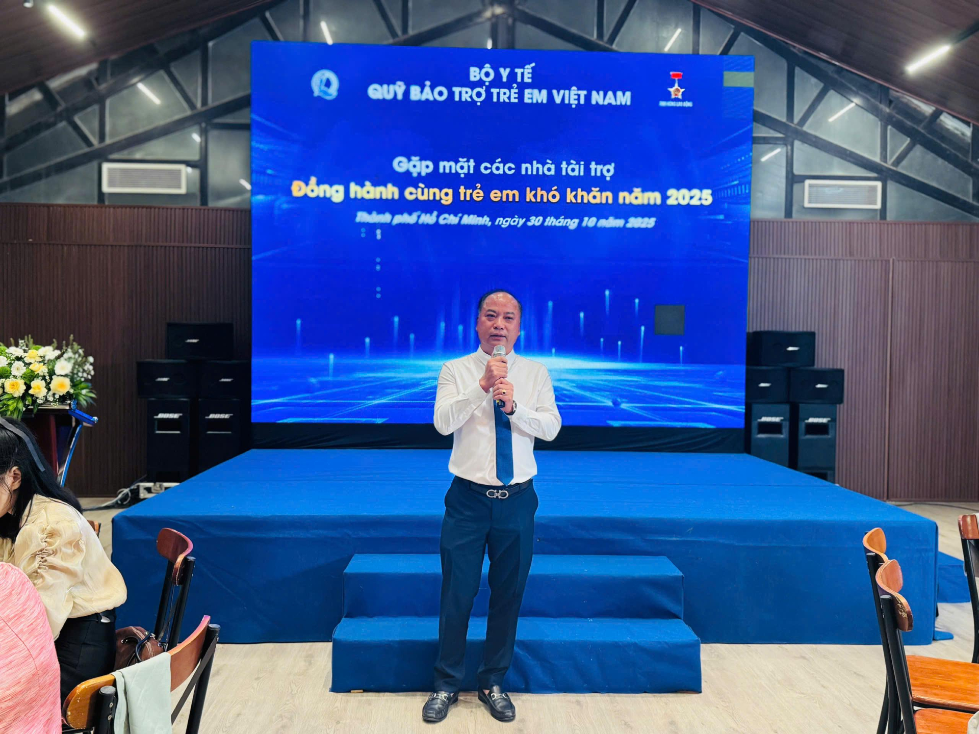 Ông Đinh Tiến Hải - Giám đốc Quỹ Bảo trợ trẻ em Việt Nam phát biểu cảm ơn các nhà tài trợ. A2