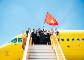 Khát vọng bầu trời và tầm nhìn của Bầu Hiển