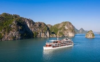 Ứng phó bão số 3: Đề nghị sơ tán khách du lịch đến nơi an toàn