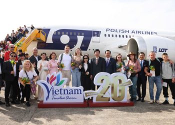 Việt Nam chính thức đón khách du lịch quốc tế thứ 20 triệu