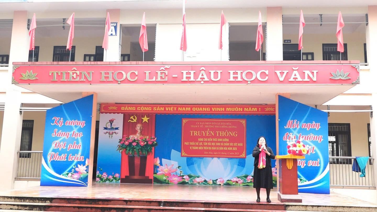 Công tác truyền thông dân số tại xã Dân Hòa (Hà Nội). Ảnh: THCS Hồng Dương nhan hoa danso