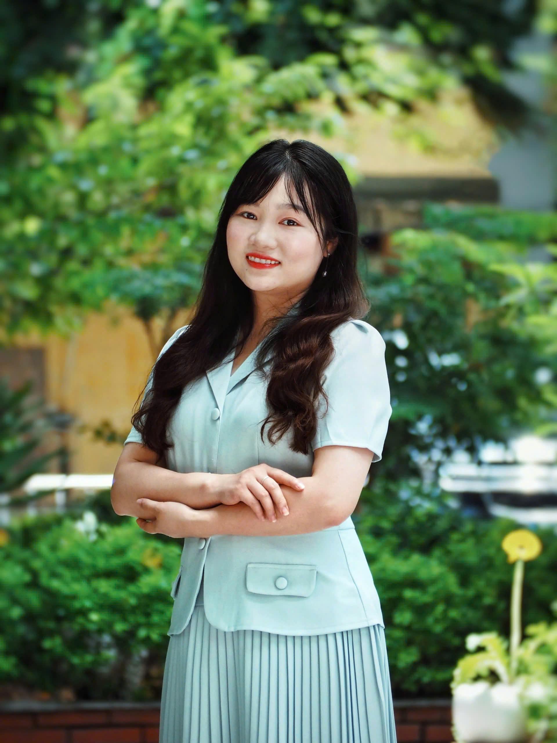 Theo ThS. Phương Thuý, nếu không được định hướng kịp thời và đúng cách, sự tò mò có thể đưa trẻ đến với những nguồn thông tin sai lệch, những hành động thiếu hiểu biết và đôi khi để lại hậu quả nặng nề. z7218861689122_1c0ce0b84cbc7994b1982e88c7df0fd3