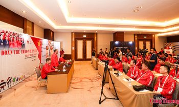 Tuyển nữ Việt Nam thua Philippines ở phút bù giờ