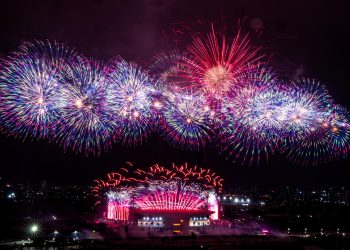 Những khoảnh khắc mãn nhãn đêm tổng duyệt pháo hoa nghệ thuật trên sân vận động Mỹ Đình