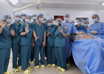 Can thiệp tim bào thai cứu thai nhi mắc dị tật tim bẩm sinh hiếm gặp