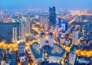 Hà Nội và TP Hồ Chí Minh: Đóng góp tích cực hơn nữa cho sự phát triển chung của đất nước