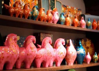 Sản phẩm linh vật ngựa trở thành điểm nhấn trên thị trường quà Tết