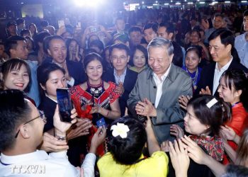 Chung sức, đồng lòng đưa đất nước đến đài vinh quang