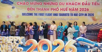 TP. Hồ Chí Minh: Nghi thức ‘xông đất’ mang thông điệp khởi đầu thuận lợi