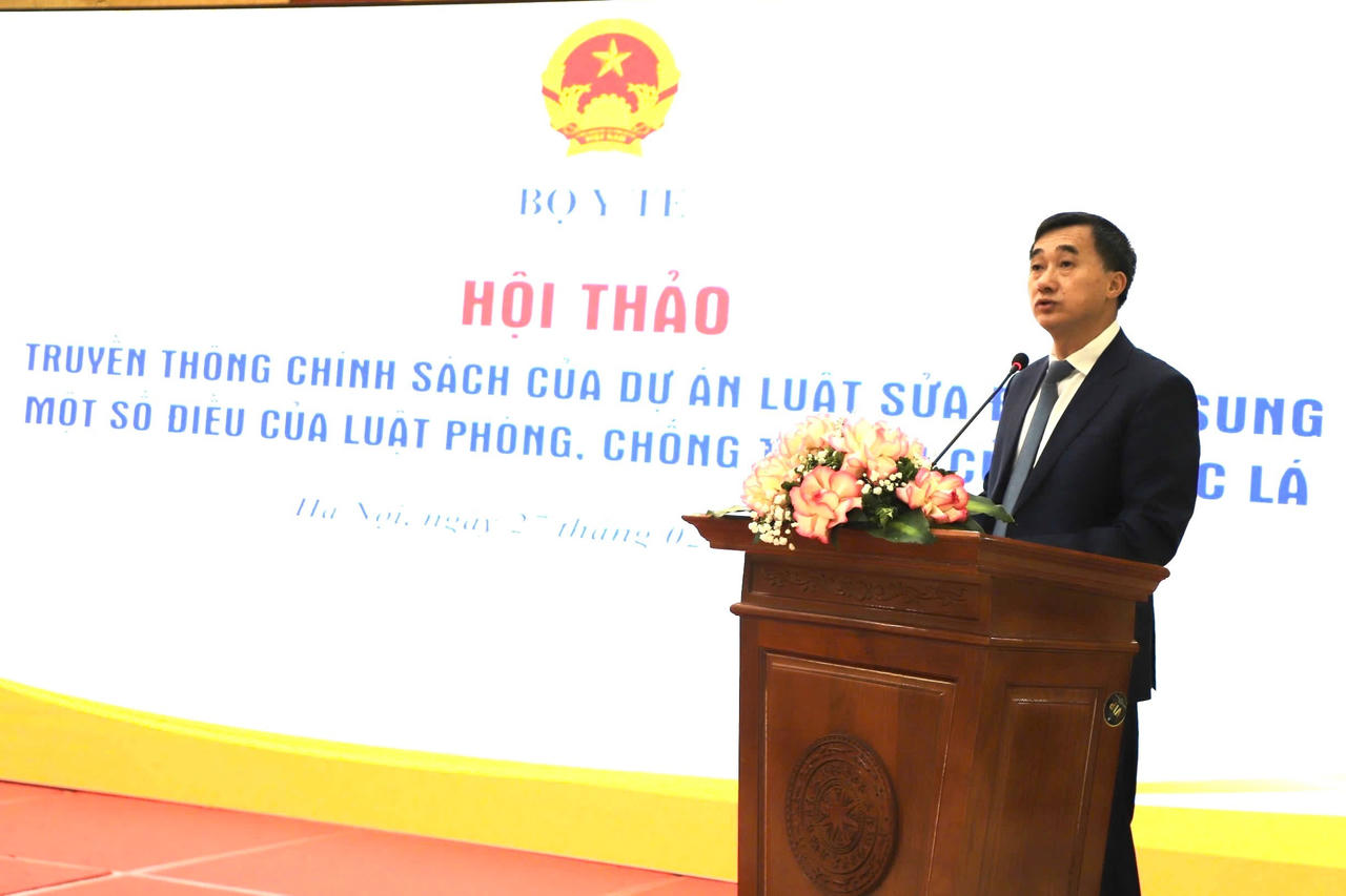 GS.TS Trần Văn Thuấn - Thứ trưởng Bộ Y tế, Chủ tịch Hội đồng Y khoa Quốc gia phát biểu khai mạc Hội thảo.