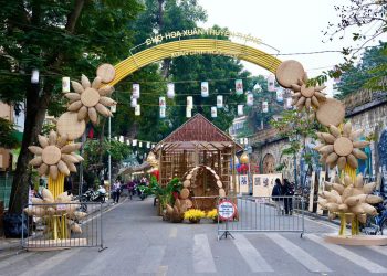 Khai mạc Chợ hoa Xuân Phố cổ vào tối 6/2