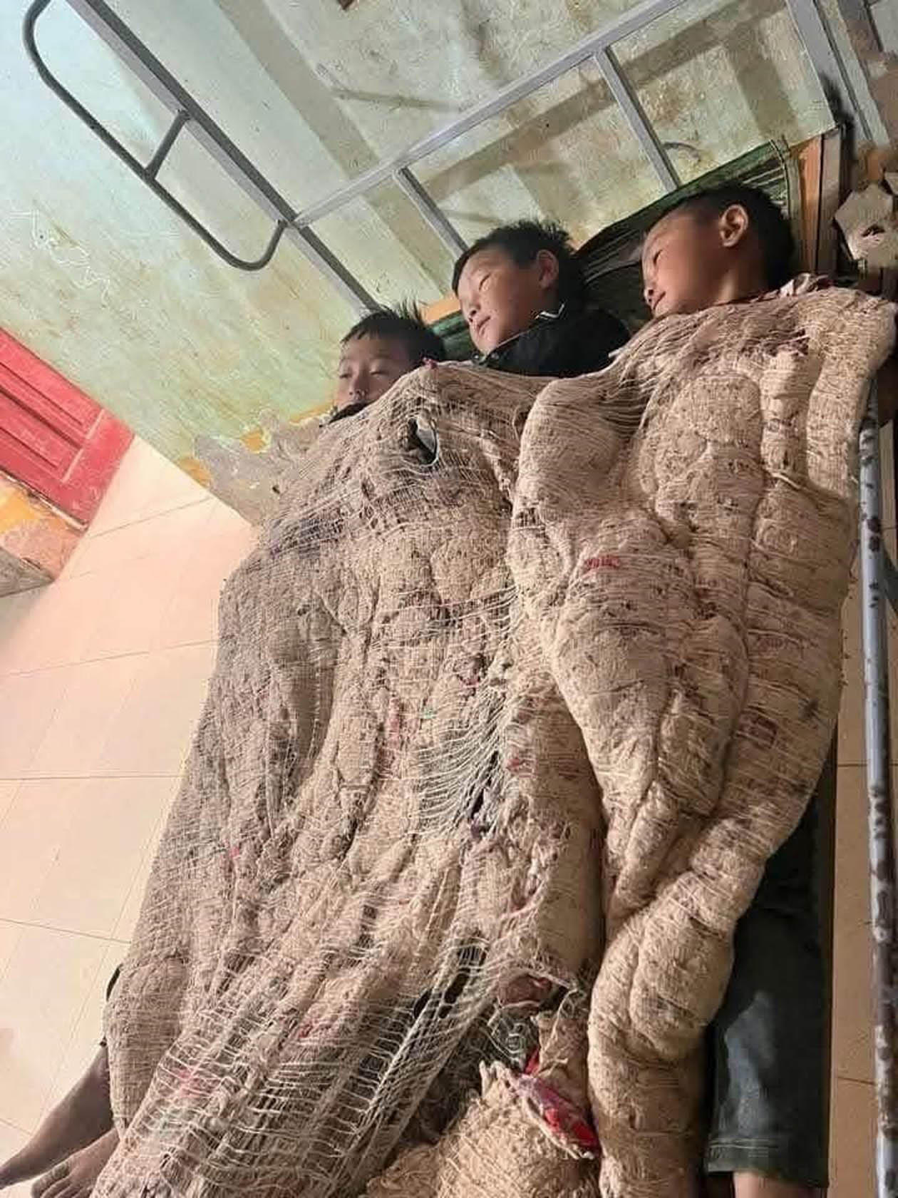 Ký ức 
chăn bông thời xưa. 
(Ảnh: FBTT)
