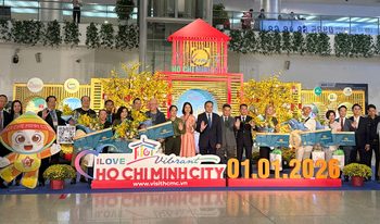 Quảng Ninh đón chuyến tàu biển quốc tế đầu tiên ‘xông đất’ năm 2026