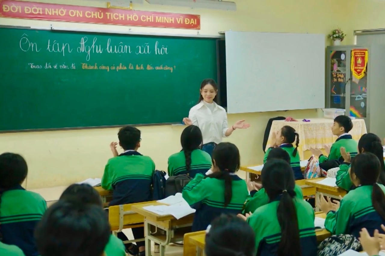 'Bước chân vào đời' - Học cách làm người của giới trẻ