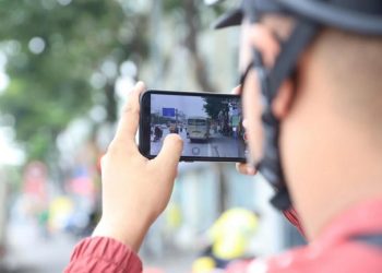 Khuyến khích người dân phản ánh vi phạm giao thông qua VNeID hoặc VNeTraffic