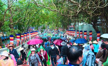 Hơn 705.000 lượt khách đến Tây Ninh trong dịp tết Bính Ngọ