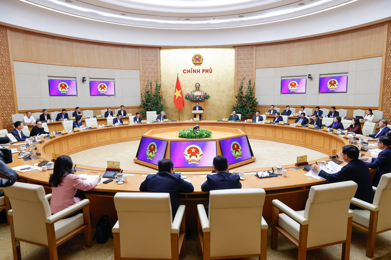 Thủ tướng Chính phủ chỉ đạo Bộ Tài chính chủ trì điều hành chính sách tài khóa mở rộng hợp lý, có trọng tâm, trọng điểm; thực hiện tiết kiệm chi 10% ngay từ đầu năm. Ảnh: VGP/Nhật Bắc