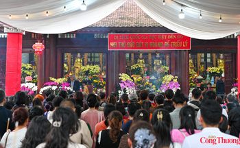 Độc đáo hội thổi cơm thi làng Thị Cấm