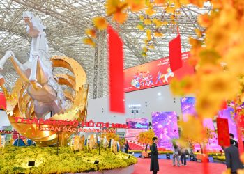 Không gian rực rỡ sắc Tết tại Hội chợ Mùa Xuân 2026