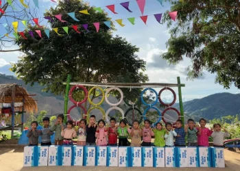 Quỹ Vì Tầm Vóc Việt tài trợ 500 triệu đồng cho chương trình “Mùa xuân cho em” lần thứ 19