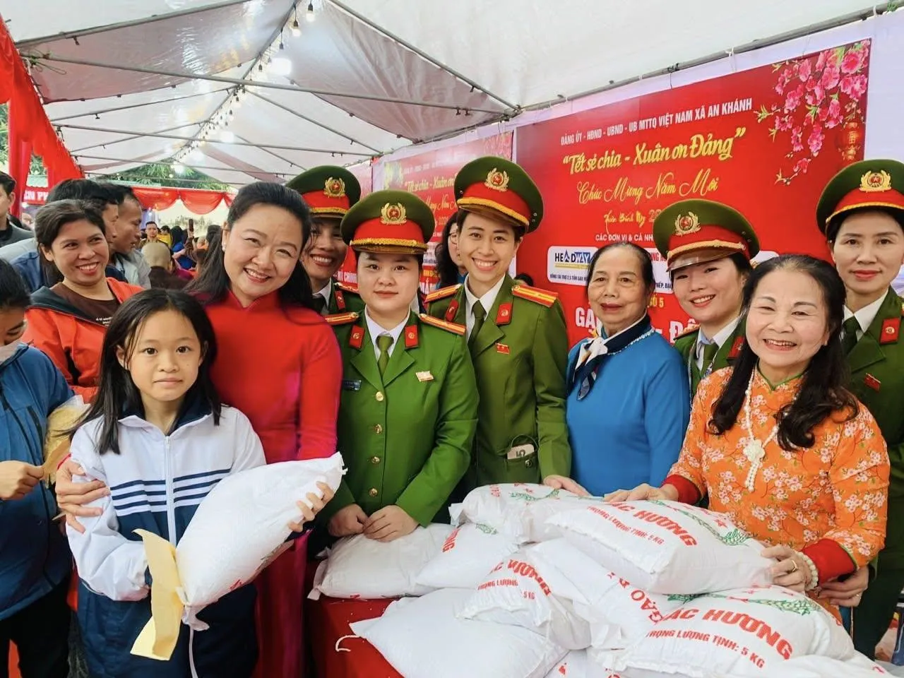 Tết yêu thương 2Tết yêu thương 2