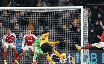 Không gian nghệ thuật rực rỡ sắc màu đêm giao thừa tết Bính Ngọ 2026