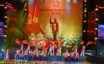 Huấn luyện viên Mai Đức Chung tiếp tục dẫn dắt đội tuyển nữ Việt Nam