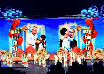 Chủ tịch Hà Nội nhắn nhủ giới trẻ trước cuộc cách mạng tri thức