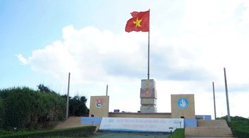 Ven biển Cần Thơ rộn ràng đón Tết, sinh kế biển thêm khởi sắc