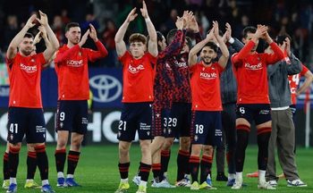 Thêm một cú sảy chân, Chelsea trả giá đắt sau trận với Burnley