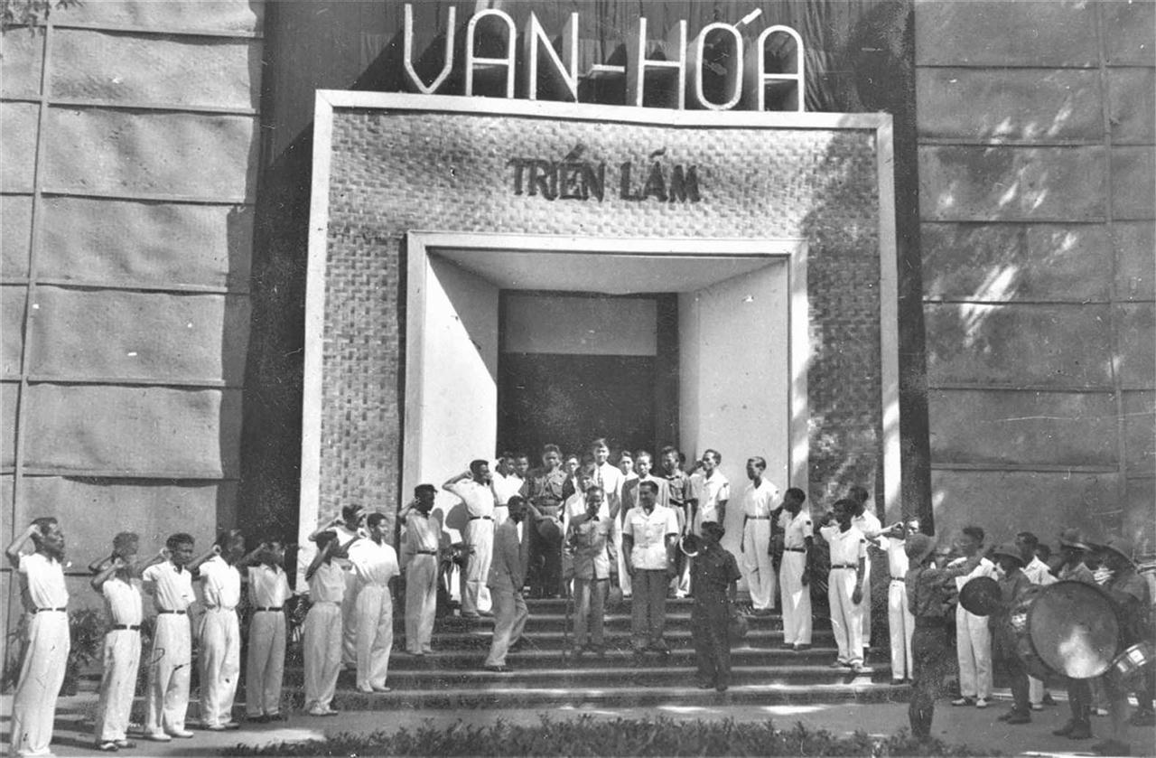 Khi văn hóa được đặt đúng vị trí: Từ 'giá trị tinh thần' đến nguồn lực nội sinh của phát triển Khi văn hóa được đặt đúng vị trí: Từ 'giá trị tinh thần' đến nguồn lực nội sinh của phát triển