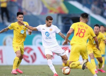 Lịch thi đấu bóng đá hôm nay 13/3, sáng 14/3: Nam Định gặp Thanh Hoá