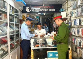 Nghệ An xử phạt hộ kinh doanh phụ kiện giả mạo nhãn hiệu ‘SAMSUNG’