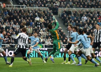 Man City thắng đậm 3-1, Newcastle thất bại ngay trên sân nhà