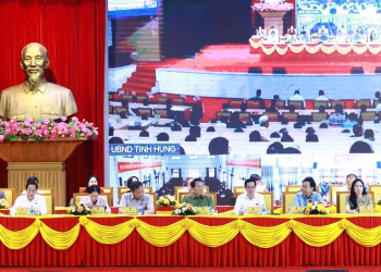 Bộ trưởng Lương Tam Quang tiếp xúc cử tri Hưng Yên sau Kỳ họp thứ Nhất, Quốc hội khóa XVI