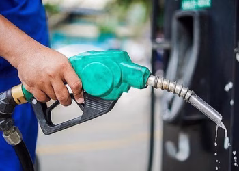 Hải quan gửi công văn hỏa tốc áp dụng thuế suất 0% với xăng dầu, nhiên liệu bay từ 16/4/2026